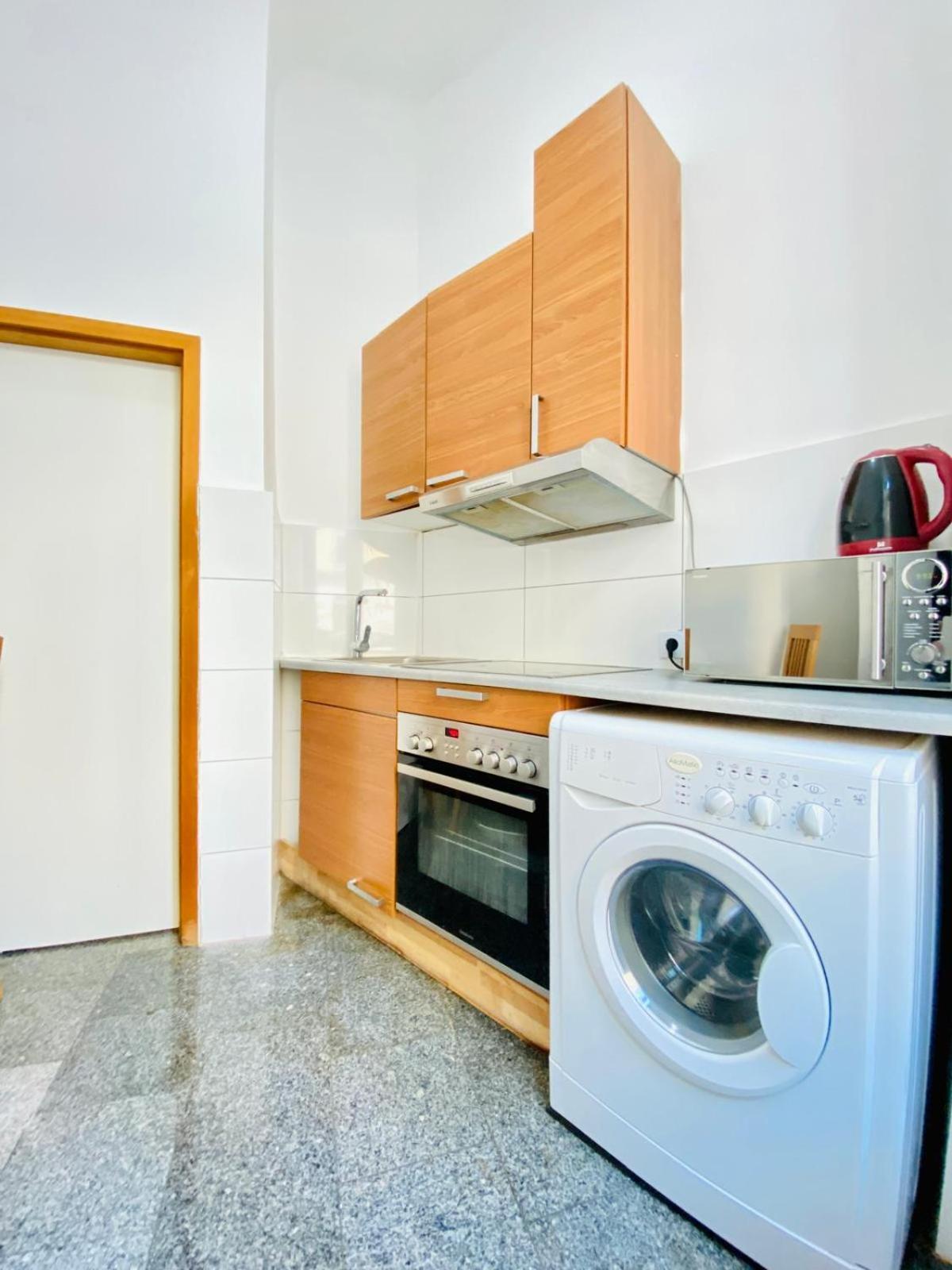 Astonishing 1 Bedroom Apt. Near Danube River Bécs Kültér fotó